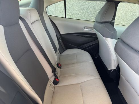 Used 2021 Toyota Corolla LE w/ Carpet Mat Package (TMS) image 17