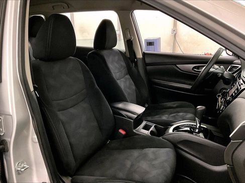 Used 2014 Nissan Rogue S image 8