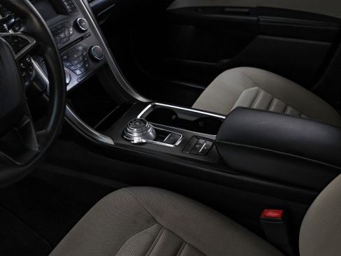 Used 2017 Ford Fusion S image 22