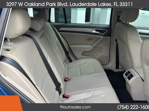 Used 2015 Volkswagen Golf TDI S FWD image 32