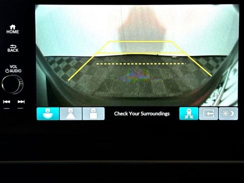 Used 2025 Honda Pilot EX-L image 19