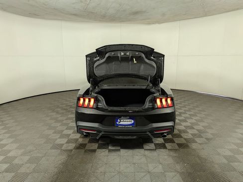 Used 2024 Ford Mustang Premium image 9