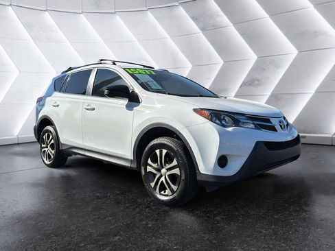 Used 2013 Toyota RAV4 LE image 1