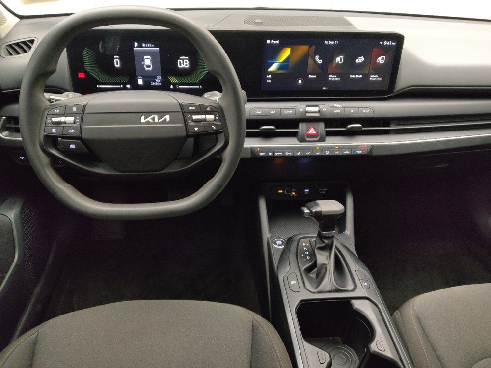 Used 2025 Kia K4 FWD image 22