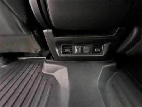 Used 2022 Chevrolet Silverado 2500 LT w/ Convenience Package image 20