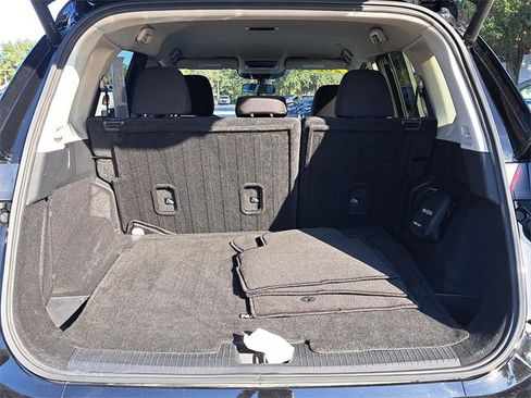 Used 2024 Nissan Rogue SV image 9