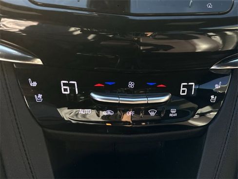 Certified 2023 Cadillac XT6 Premium Luxury w/ Technology Package image 27