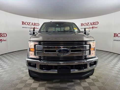 Used 2018 Ford F250 Lariat w/ Lariat Ultimate Package AWD/4WD image 2