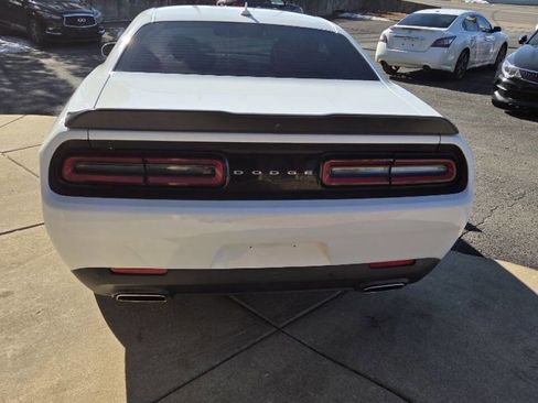 Used 2018 Dodge Challenger SXT Plus image 4