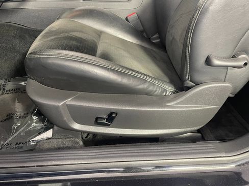 Used 2009 Dodge Challenger SRT8 w/ SRT Option Group II image 21