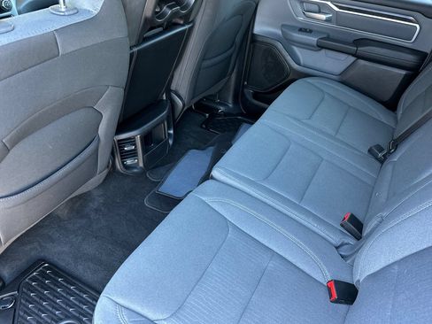 Used 2022 RAM 1500 Big Horn AWD/4WD image 12