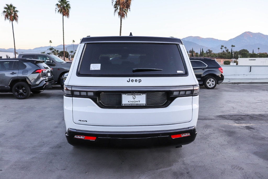 New 2026 Jeep Grand Wagoneer L Summit AWD/4WD image 8