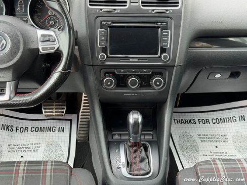 Used 2012 Volkswagen Golf 4-Door FWD image 19