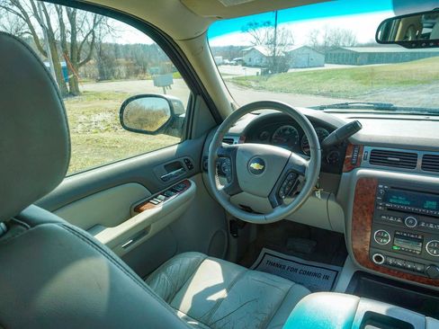 Used 2007 Chevrolet Tahoe LTZ w/ LTZ Preferred Equipment Group image 27
