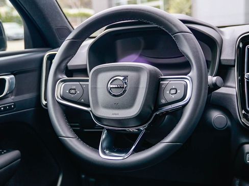 Used 2023 Volvo C40 P8 Recharge Plus w/ Protection Package Premier image 16