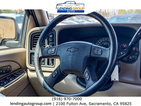 Used 2005 Chevrolet Tahoe Z71 w/ Preferred Equipment Group AWD/4WD image 14