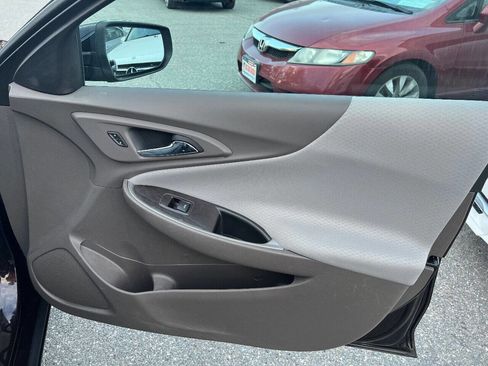 Used 2020 Chevrolet Malibu LS w/ Driver Confidence Package II image 10