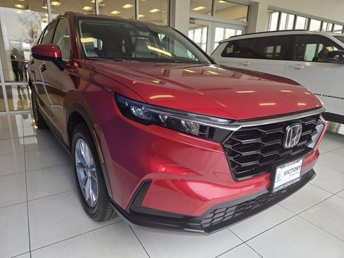 Certified 2023 Honda CR-V EX image 3
