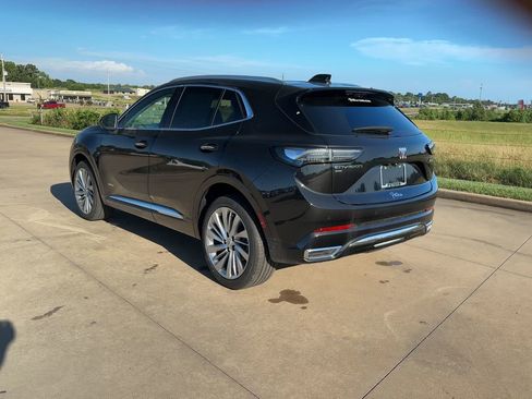 New 2025 Buick Envision Avenir image 6