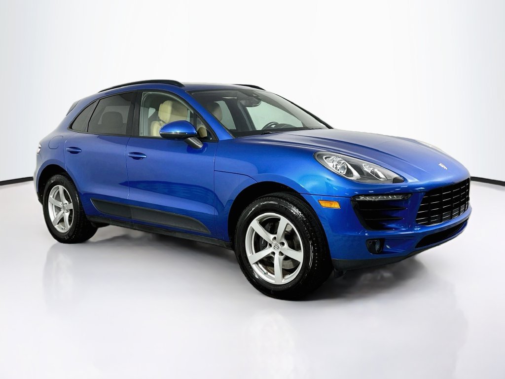 Used 2017 Porsche Macan AWD/4WD image 2