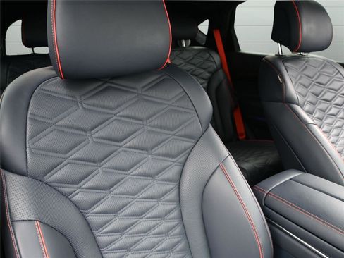 Used 2025 Genesis GV80 3.5T e-SC image 23