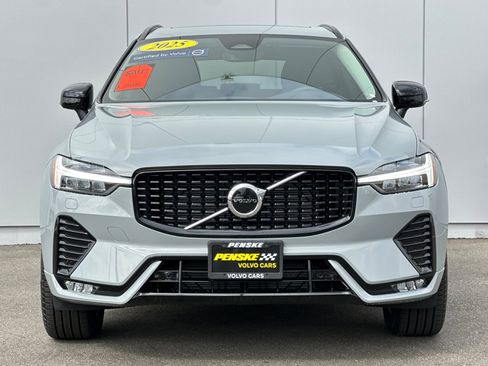 Used 2025 Volvo XC60 B5 Core w/ Protection Package Premier image 7