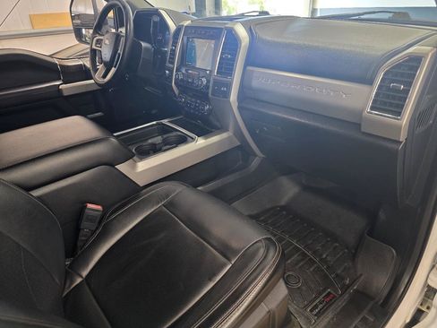 Used 2018 Ford F350 Lariat w/ Lariat Ultimate Package AWD/4WD image 29