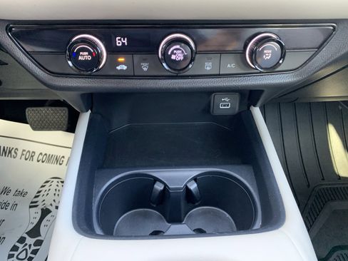 Certified 2025 Honda HR-V LX image 24