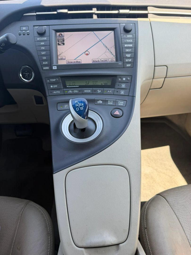 Used 2010 Toyota Prius Five FWD image 26