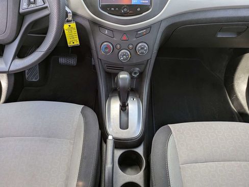 Used 2016 Chevrolet Trax LS FWD image 20