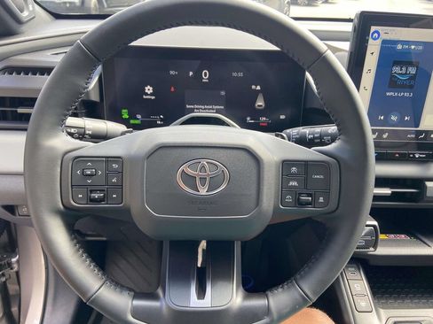 Used 2026 Toyota RAV4 XSE w/ Panoramic Sun Roof Package AWD/4WD image 36