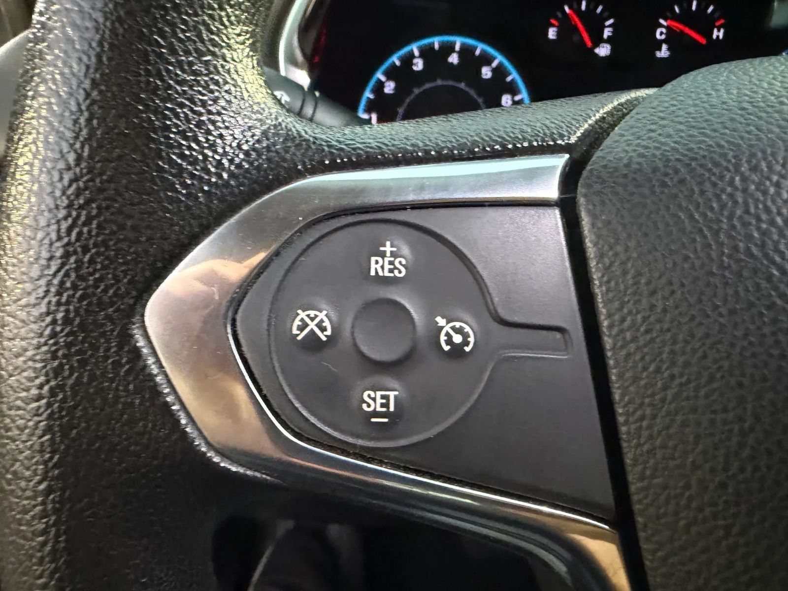 Used 2020 Chevrolet Traverse LS w/ LPO, Cargo Package FWD image 19
