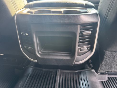 Used 2020 RAM 2500 Big Horn w/ Night Edition AWD/4WD image 18
