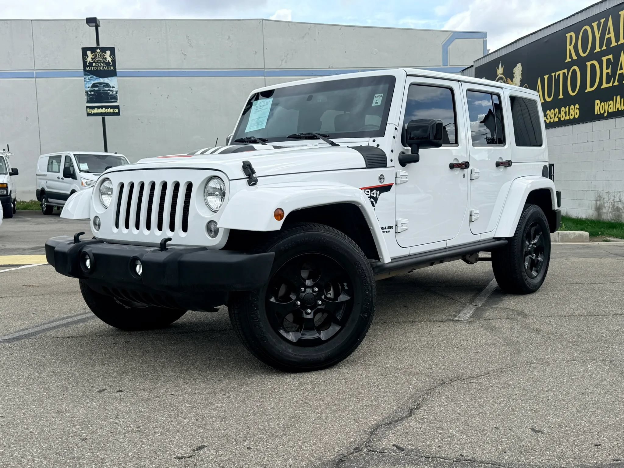 Used 2015 Jeep Wrangler Unlimited Sahara AWD/4WD image 1