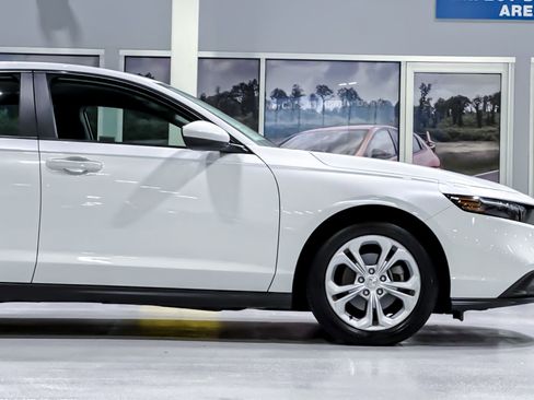 Used 2025 Honda Accord LX image 33