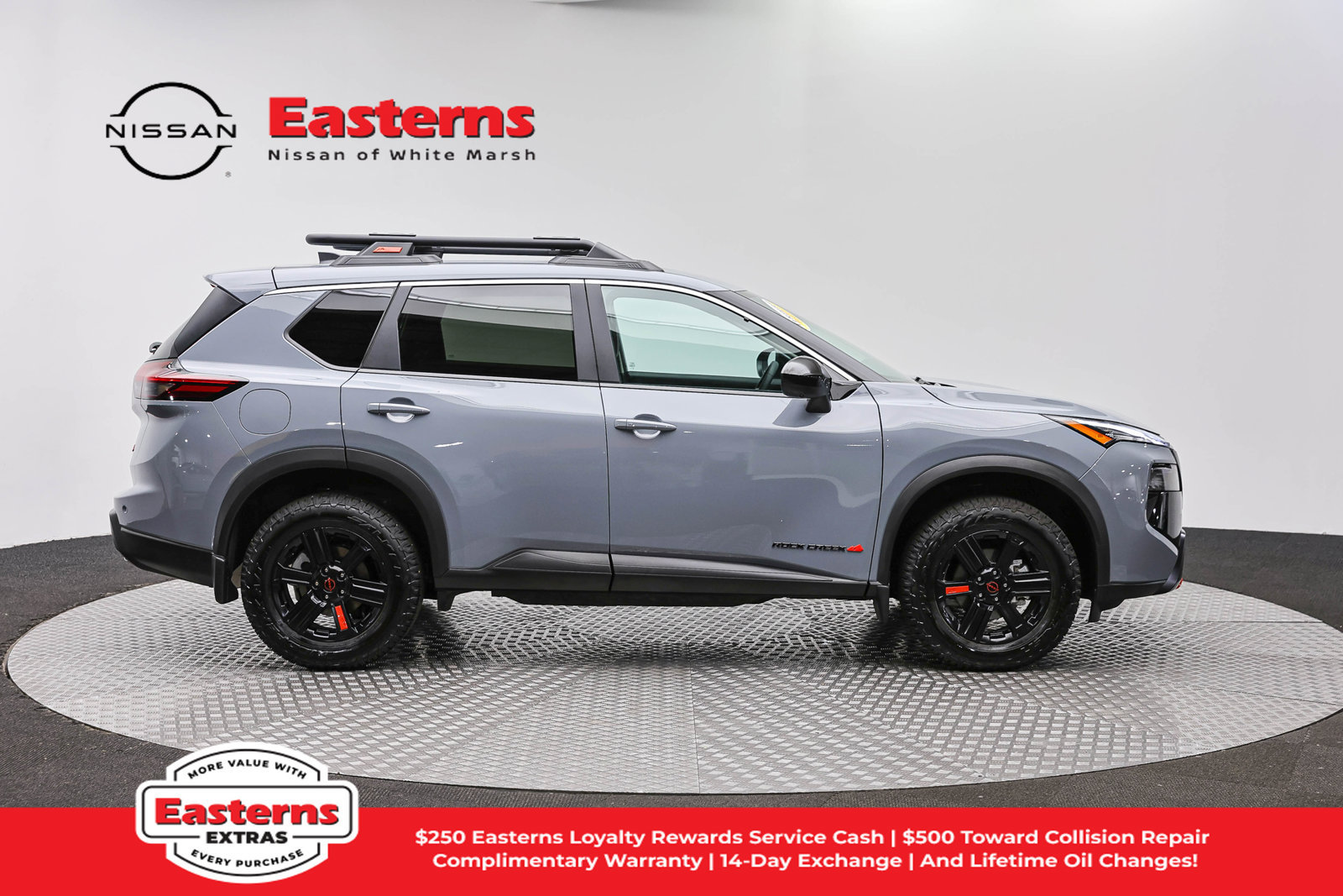 Used 2026 Nissan Rogue SV AWD/4WD image 4