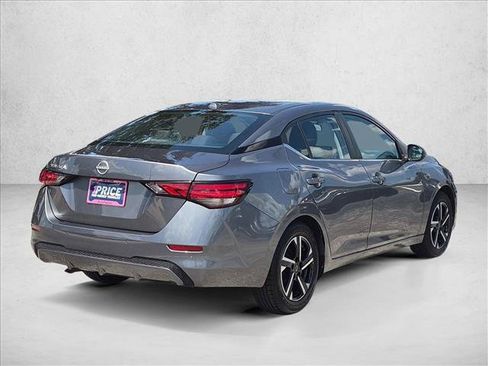 Used 2025 Nissan Sentra SV FWD image 5