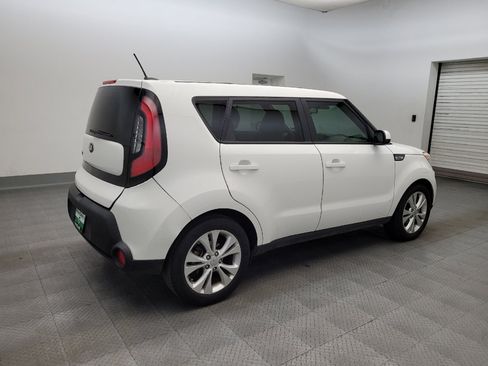 Used 2015 Kia Soul + FWD image 10