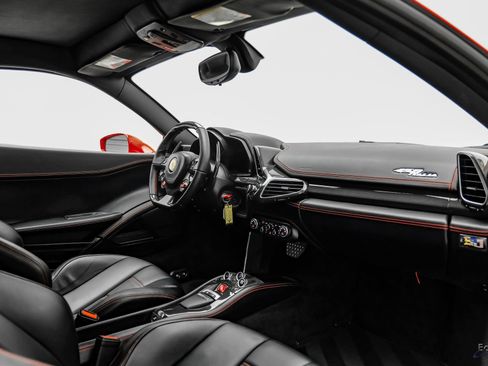 Used 2015 Ferrari 458 Italia Coupe RWD image 55