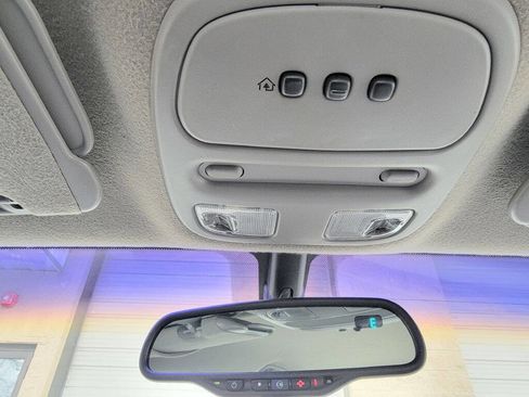 Used 2002 Buick Le Sabre Limited w/ Driver Confidence Pkg image 28