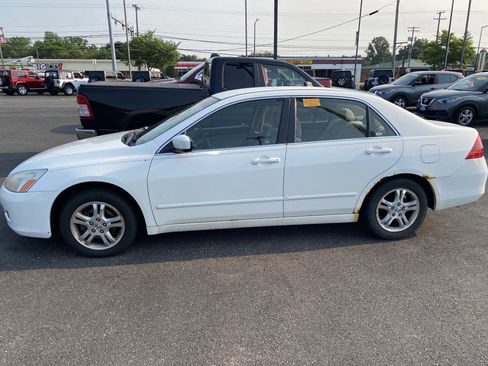 Used 2007 Honda Accord SE image 4