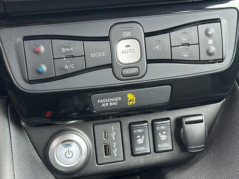 Certified 2023 Nissan Leaf SV Plus image 24
