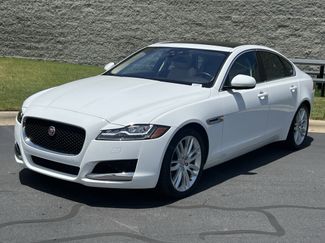 Used 2017 Jaguar XF Prestige RWD video 1