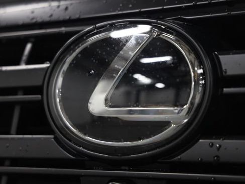 Used 2024 Lexus GX 550 w/ Cold Area Package AWD/4WD image 4