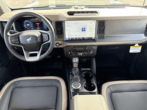 New 2025 Ford Bronco Big Bend w/ Black Diamond Package image 16