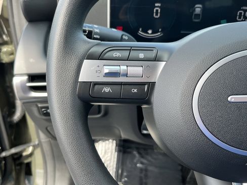 Certified 2025 Hyundai Santa Cruz SE AWD/4WD image 19