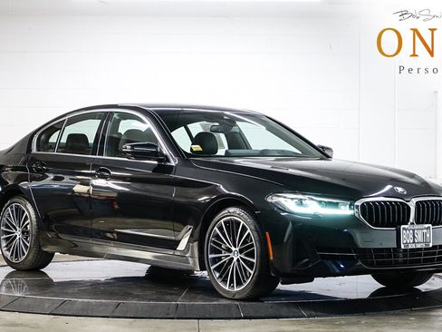 Used 2023 BMW 540i w/ Premium Package RWD image 1