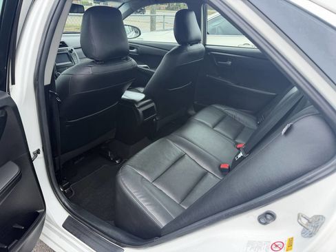 Used 2016 Toyota Camry LE FWD image 4