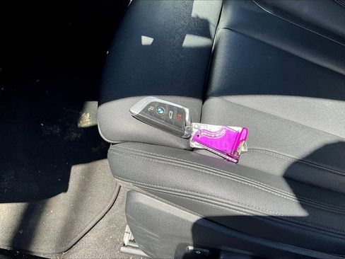 Used 2019 BMW 330i Sedan image 11