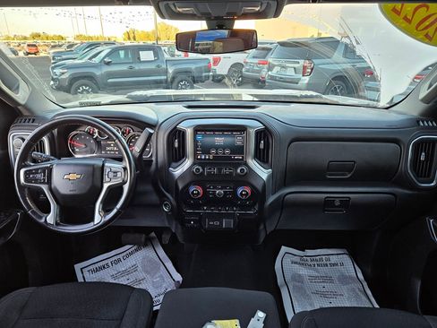 Used 2022 Chevrolet Silverado 2500 LT w/ Convenience Package image 15